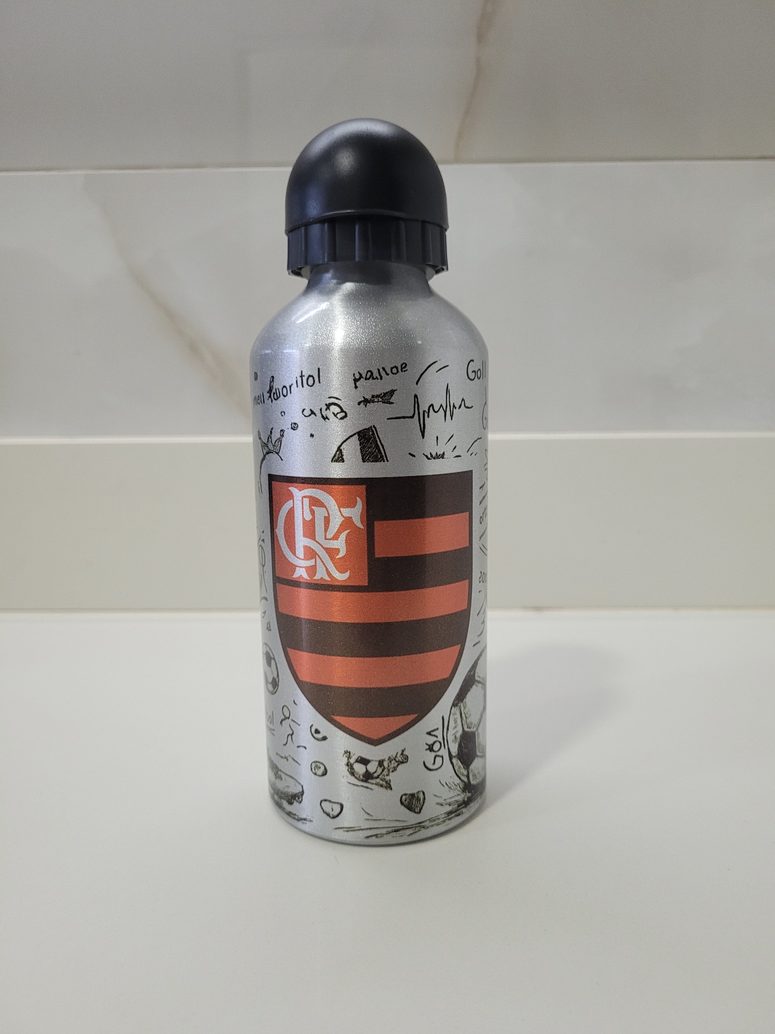Squeeze fechada com escudo do Flamengo