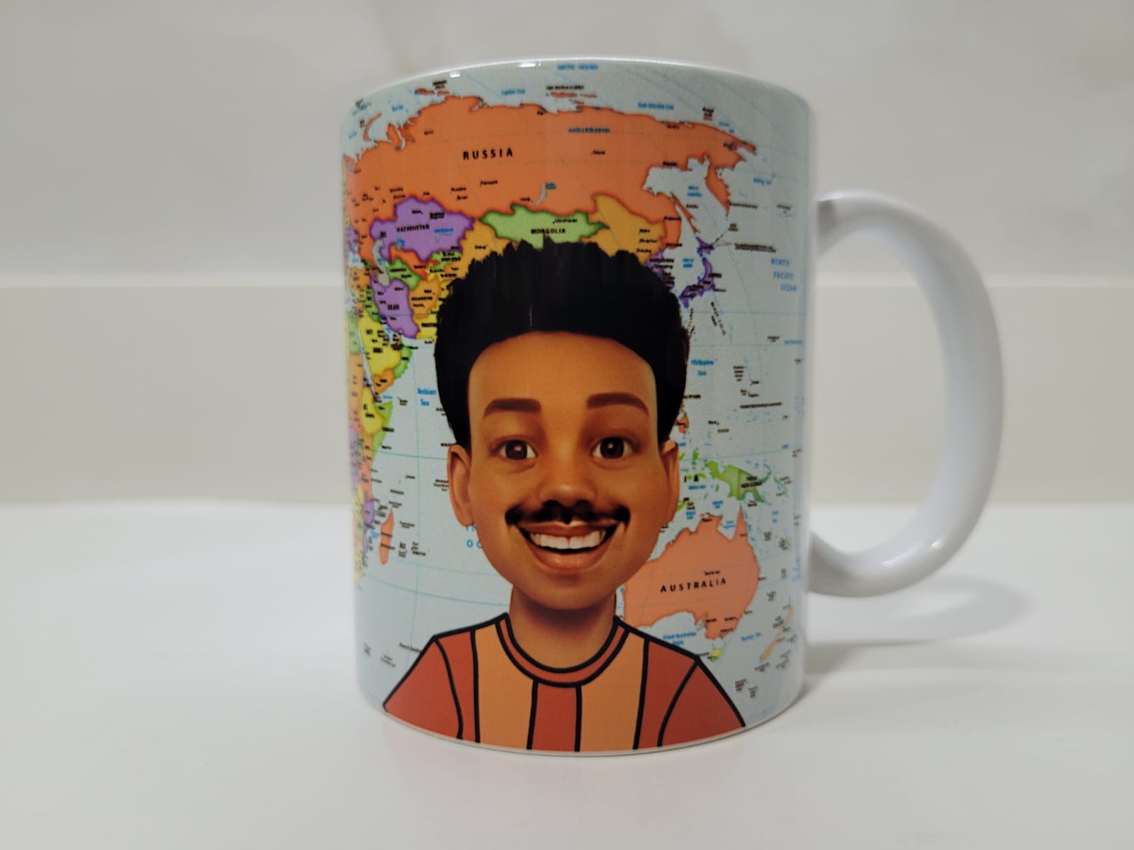 Caneca de Professor de Geografia com personagem personalizado
